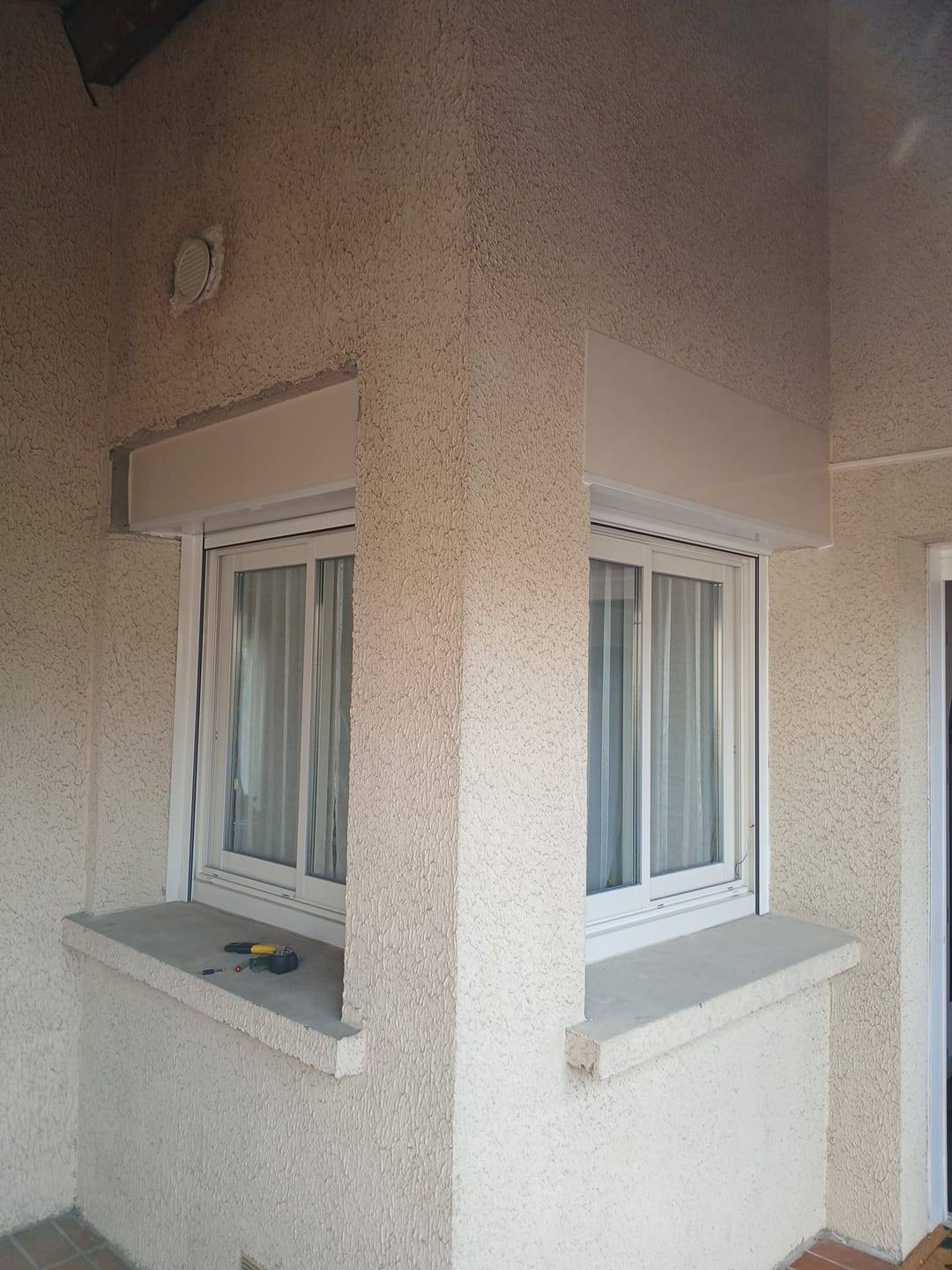 Lorenove Toulouse : Vos volets roulants sur-mesure, vente et pose expertes, moteur garanti 7 ans !